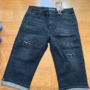 Women's Black Cropped Jeans